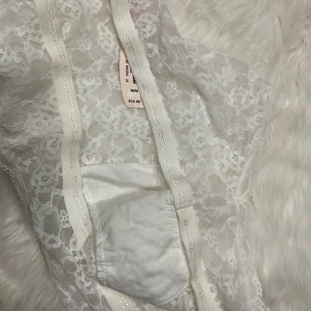 Victoria's Secret Black and White Lace Bra Set